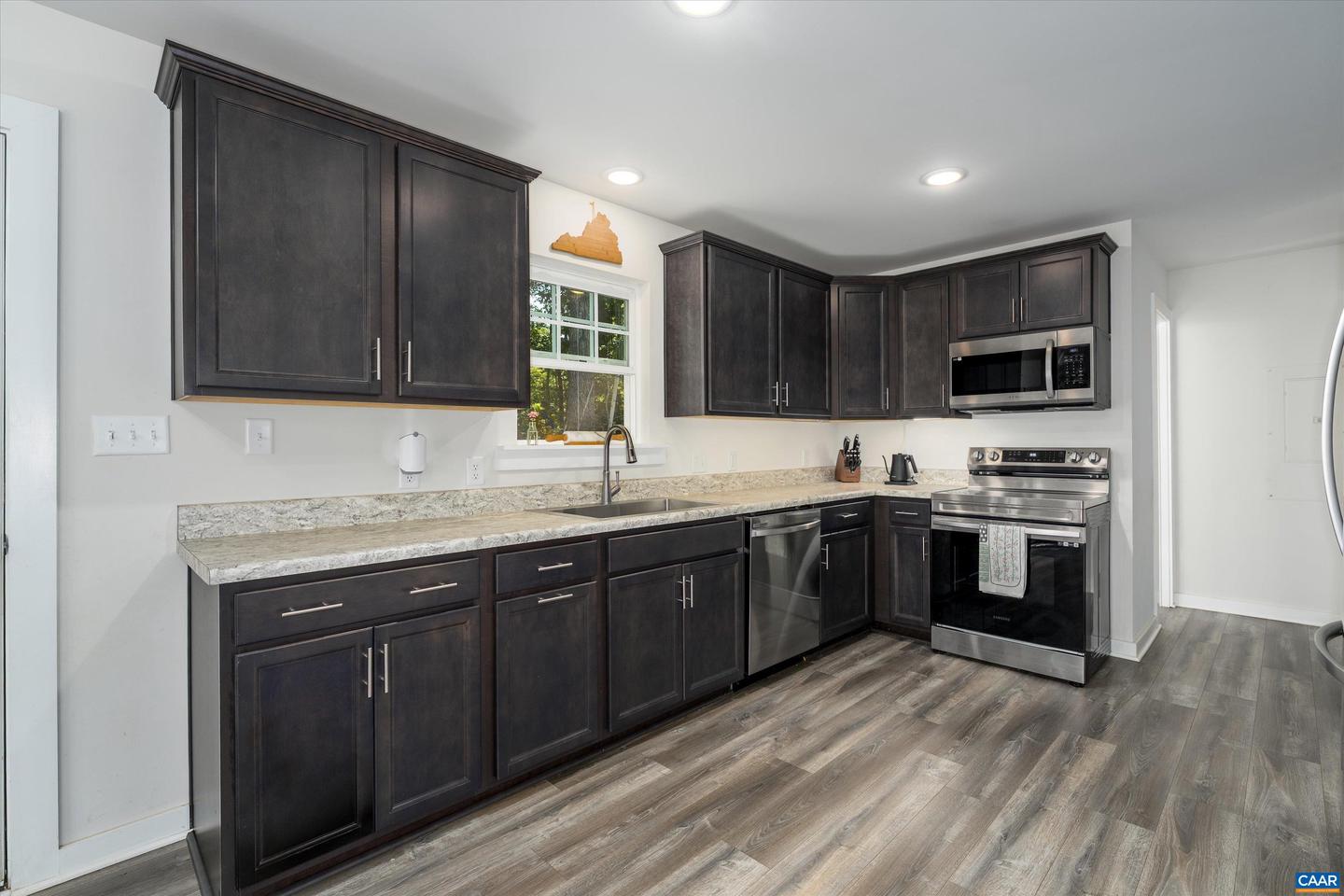 6 KINGSWOOD RD, PALMYRA, Virginia 22963, 3 Bedrooms Bedrooms, ,2 BathroomsBathrooms,Residential,For sale,6 KINGSWOOD RD,667245 MLS # 667245