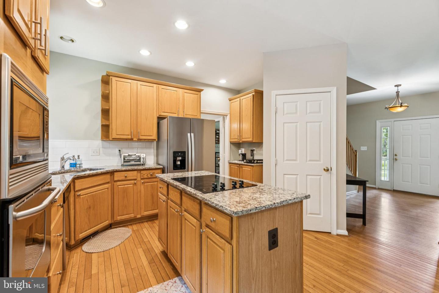 3404 HOLLY CIR, TRIANGLE, Virginia 22172, 5 Bedrooms Bedrooms, 16 Rooms Rooms,3 BathroomsBathrooms,Residential,For sale,3404 HOLLY CIR,VAPW2100252 MLS # VAPW2100252