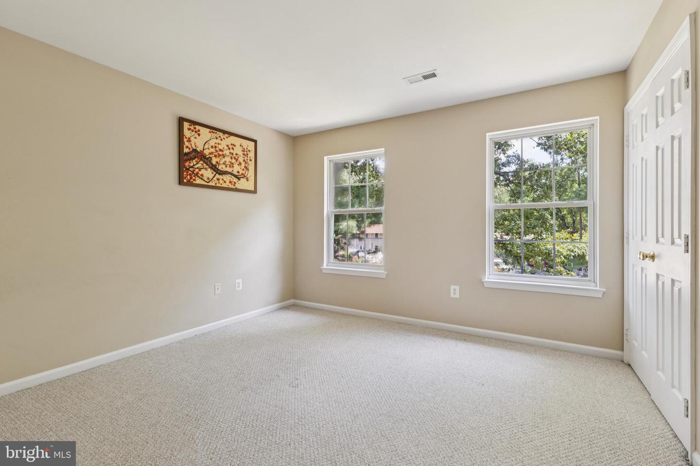 3404 HOLLY CIR, TRIANGLE, Virginia 22172, 5 Bedrooms Bedrooms, 16 Rooms Rooms,3 BathroomsBathrooms,Residential,For sale,3404 HOLLY CIR,VAPW2100252 MLS # VAPW2100252