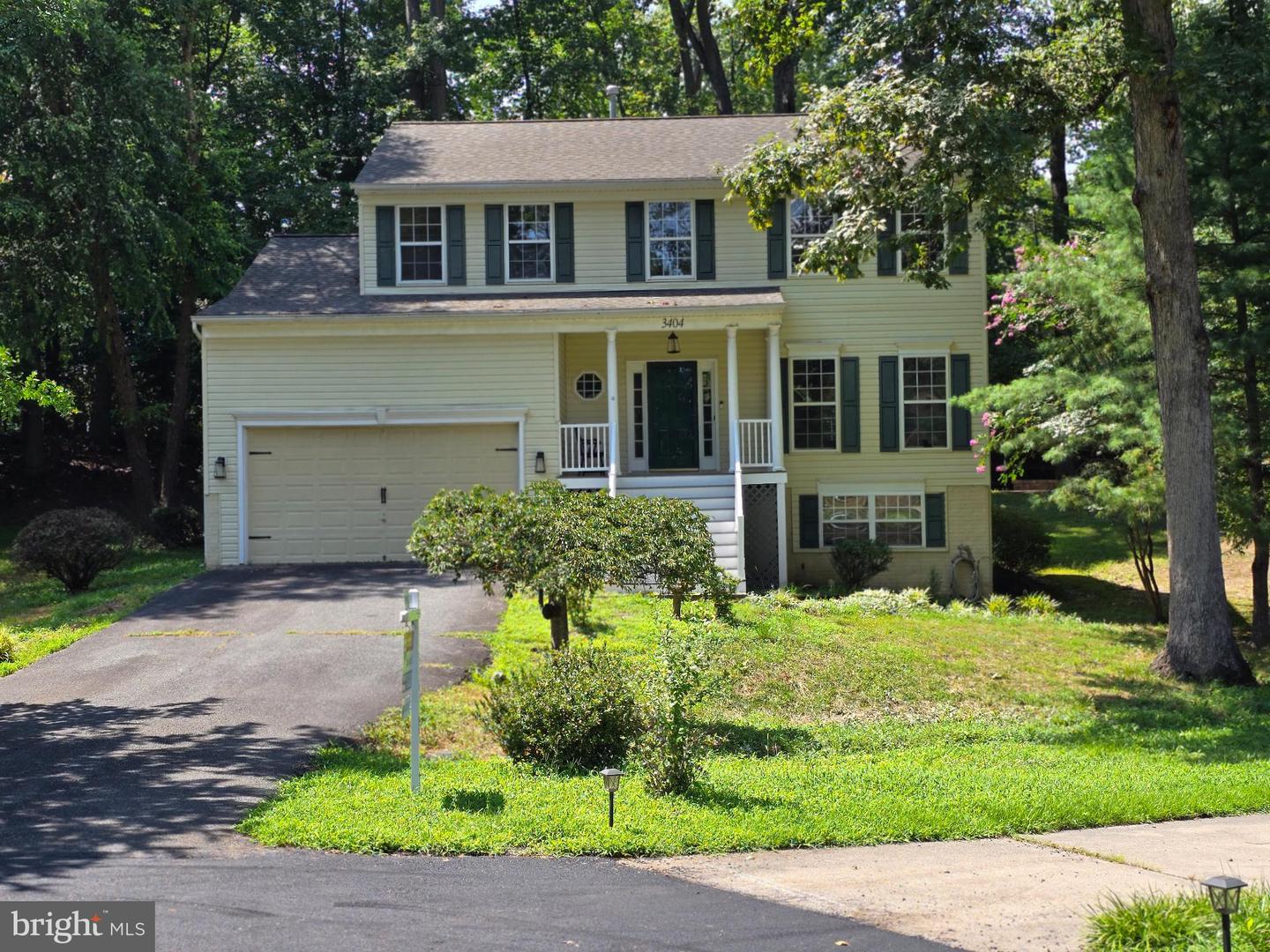 3404 HOLLY CIR, TRIANGLE, Virginia 22172, 5 Bedrooms Bedrooms, 16 Rooms Rooms,3 BathroomsBathrooms,Residential,For sale,3404 HOLLY CIR,VAPW2100252 MLS # VAPW2100252