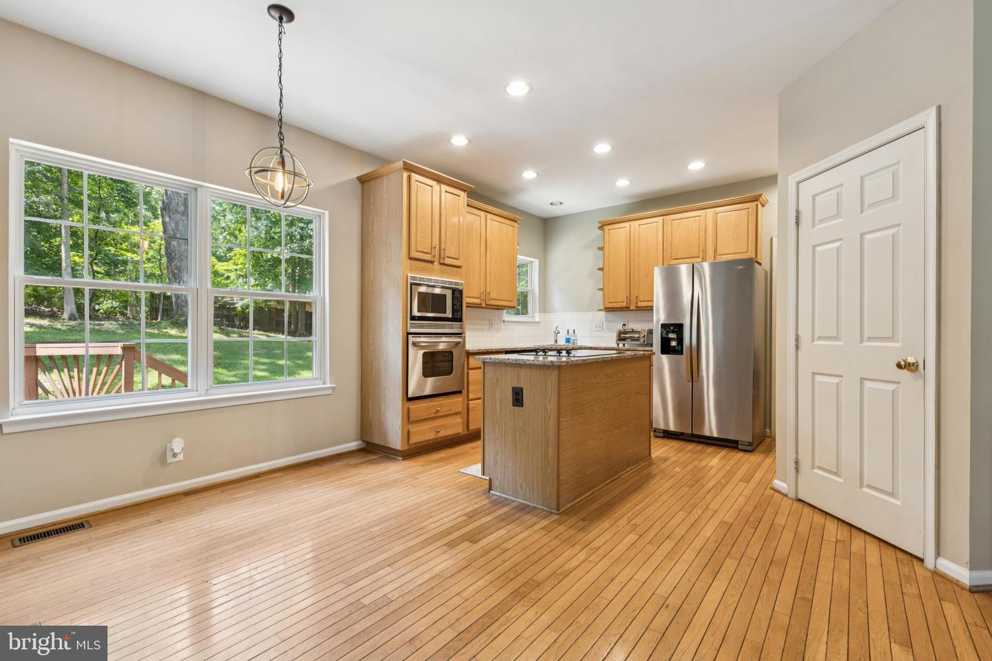 3404 HOLLY CIR, TRIANGLE, Virginia 22172, 5 Bedrooms Bedrooms, 16 Rooms Rooms,3 BathroomsBathrooms,Residential,For sale,3404 HOLLY CIR,VAPW2100252 MLS # VAPW2100252