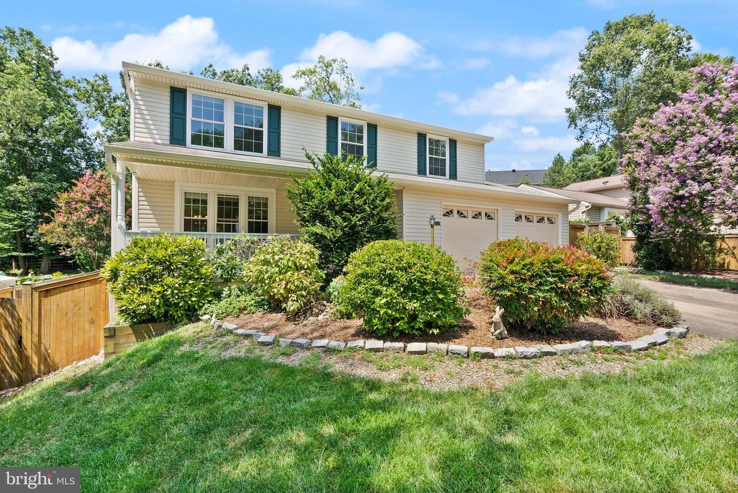 7214 ADRIENNE GLEN AVE, SPRINGFIELD, Virginia 22152, 4 Bedrooms Bedrooms, 7 Rooms Rooms,2 BathroomsBathrooms,Residential,For sale,7214 ADRIENNE GLEN AVE,VAFX2258190 MLS # VAFX2258190