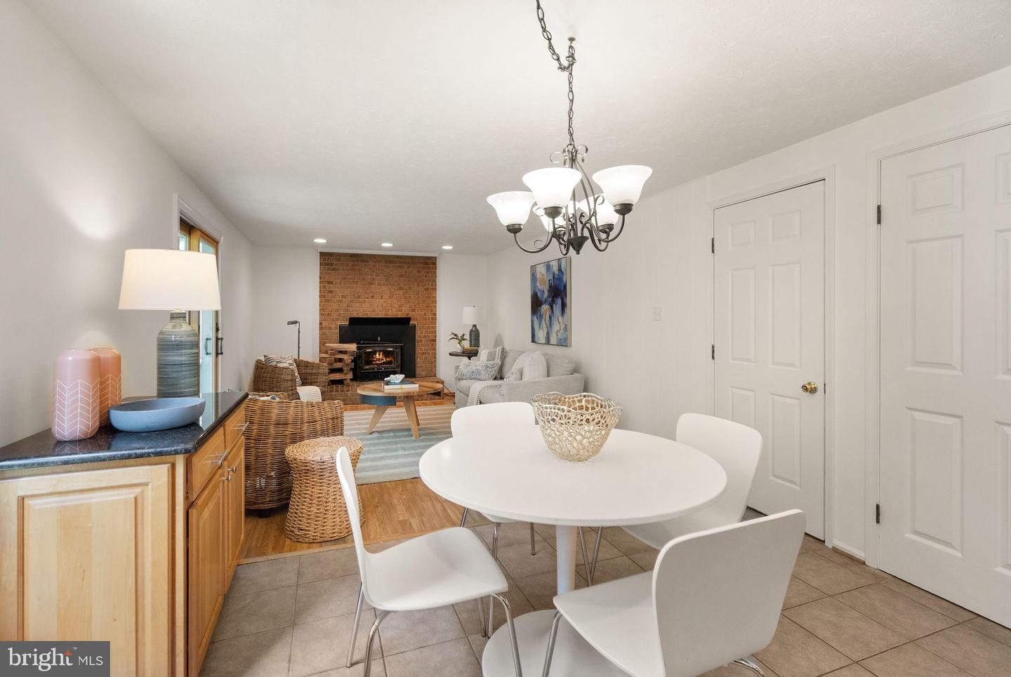 7214 ADRIENNE GLEN AVE, SPRINGFIELD, Virginia 22152, 4 Bedrooms Bedrooms, 7 Rooms Rooms,2 BathroomsBathrooms,Residential,For sale,7214 ADRIENNE GLEN AVE,VAFX2258190 MLS # VAFX2258190