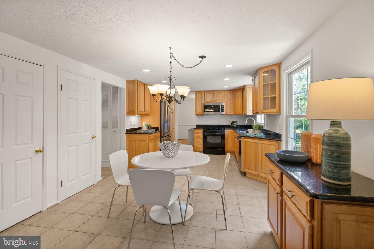 7214 ADRIENNE GLEN AVE, SPRINGFIELD, Virginia 22152, 4 Bedrooms Bedrooms, 7 Rooms Rooms,2 BathroomsBathrooms,Residential,For sale,7214 ADRIENNE GLEN AVE,VAFX2258190 MLS # VAFX2258190