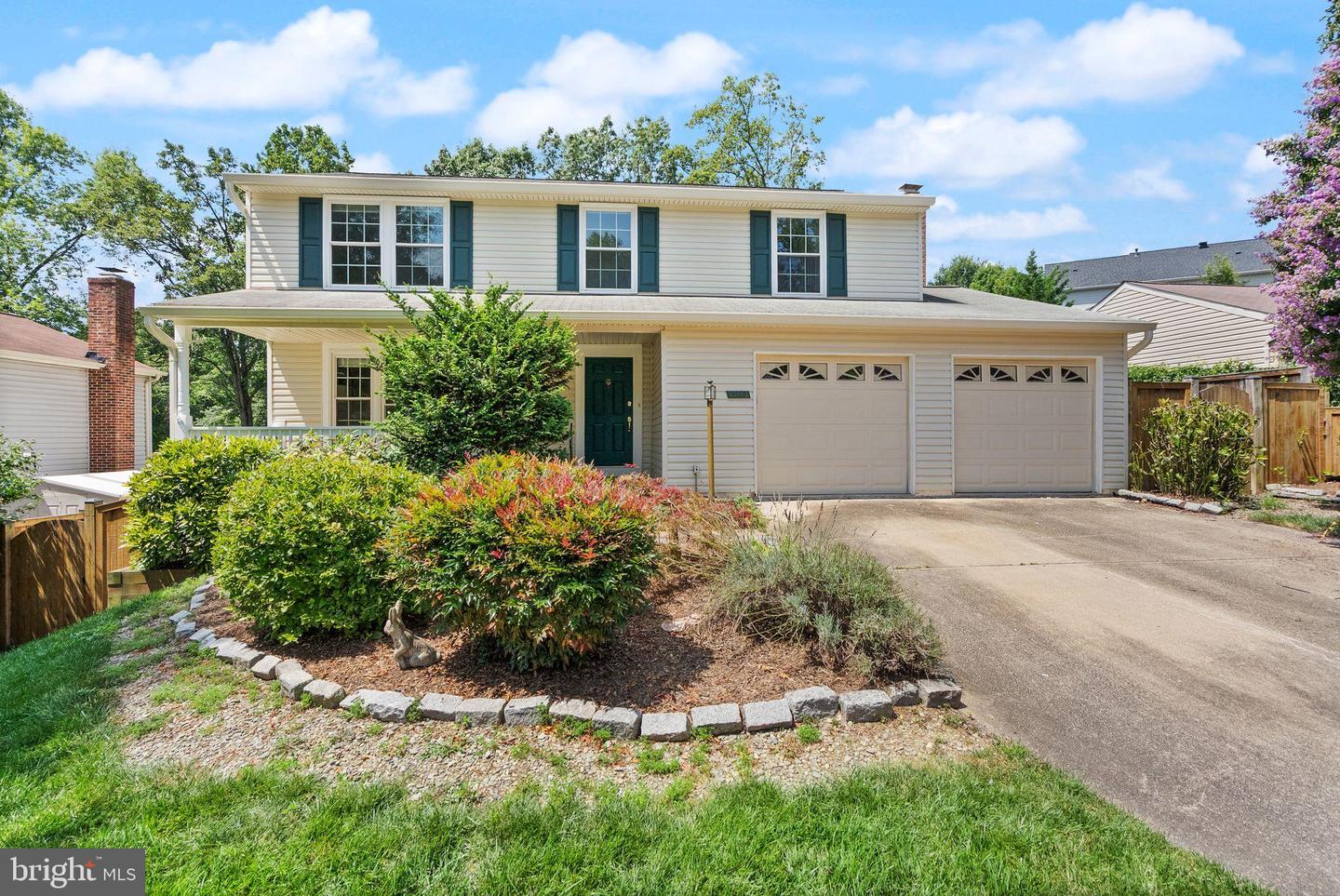 7214 ADRIENNE GLEN AVE, SPRINGFIELD, Virginia 22152, 4 Bedrooms Bedrooms, 7 Rooms Rooms,2 BathroomsBathrooms,Residential,For sale,7214 ADRIENNE GLEN AVE,VAFX2258190 MLS # VAFX2258190