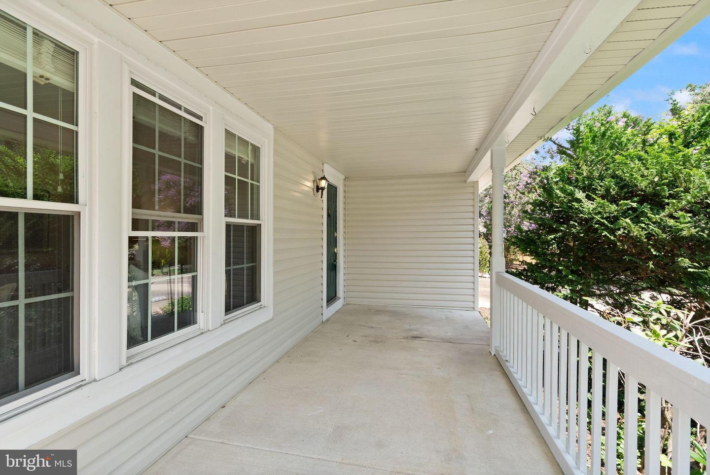 7214 ADRIENNE GLEN AVE, SPRINGFIELD, Virginia 22152, 4 Bedrooms Bedrooms, 7 Rooms Rooms,2 BathroomsBathrooms,Residential,For sale,7214 ADRIENNE GLEN AVE,VAFX2258190 MLS # VAFX2258190