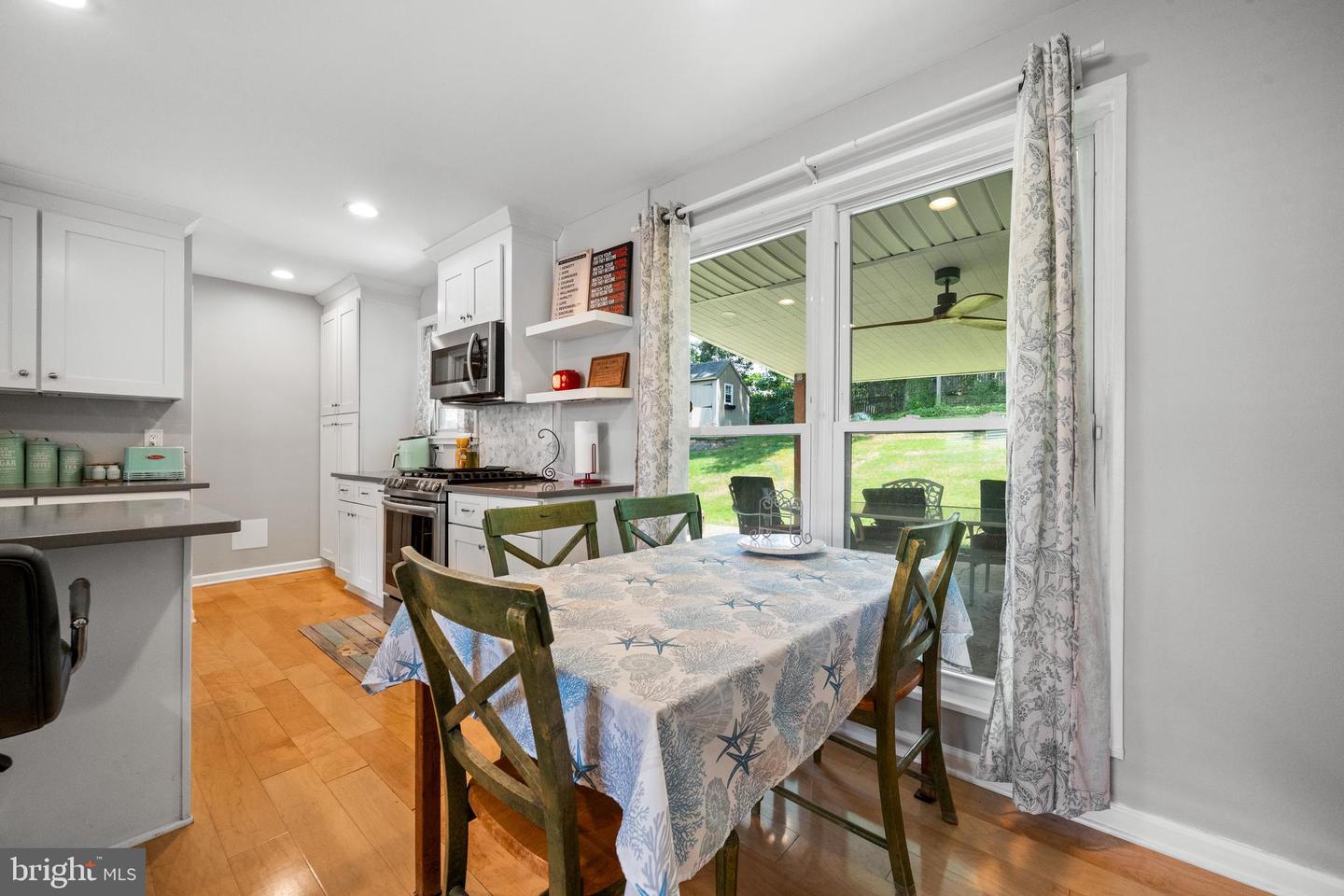 6109 LEEWOOD DR, ALEXANDRIA, Virginia 22310, 3 Bedrooms Bedrooms, ,2 BathroomsBathrooms,Residential,For sale,6109 LEEWOOD DR,VAFX2258210 MLS # VAFX2258210