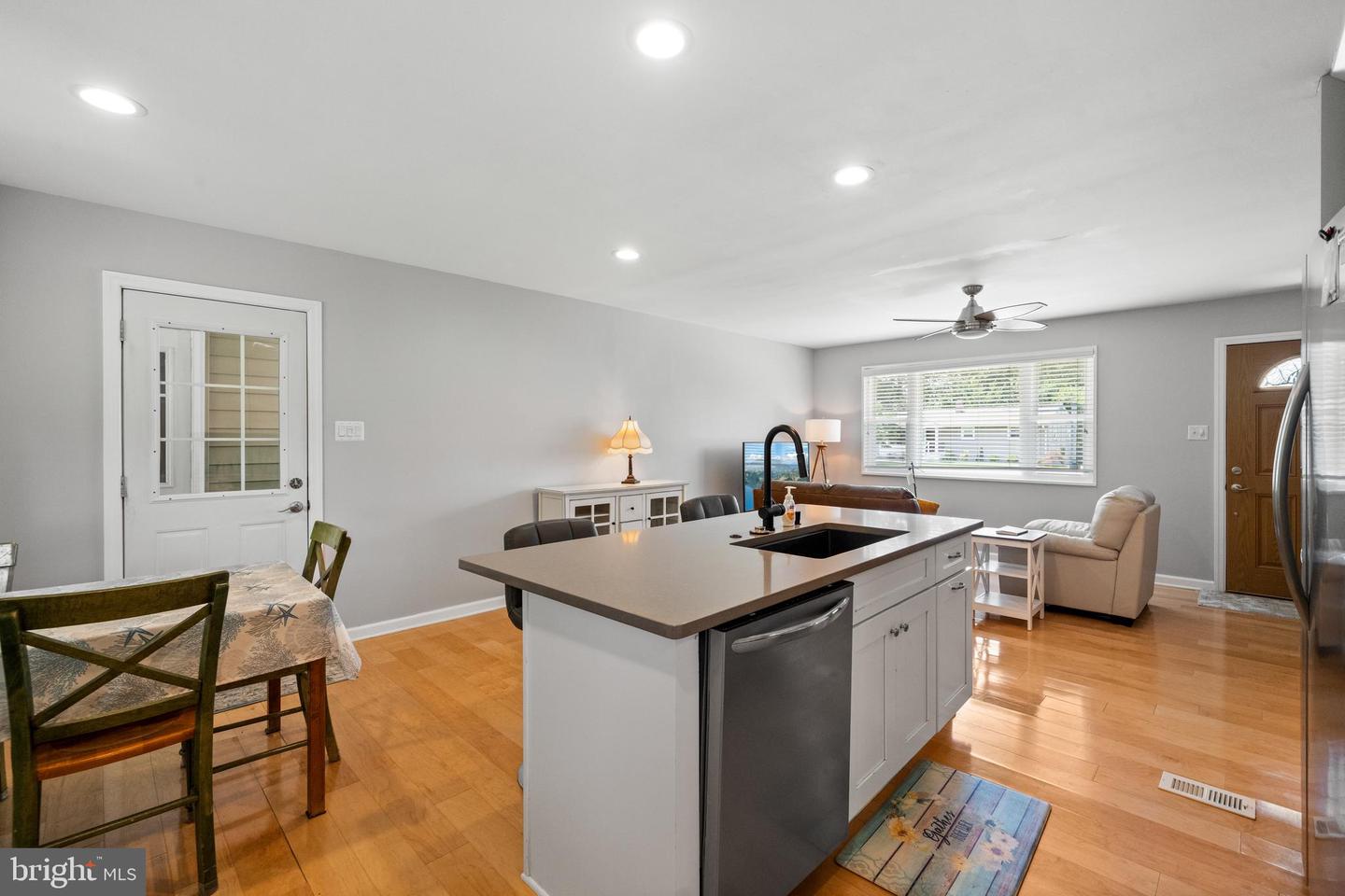 6109 LEEWOOD DR, ALEXANDRIA, Virginia 22310, 3 Bedrooms Bedrooms, ,2 BathroomsBathrooms,Residential,For sale,6109 LEEWOOD DR,VAFX2258210 MLS # VAFX2258210