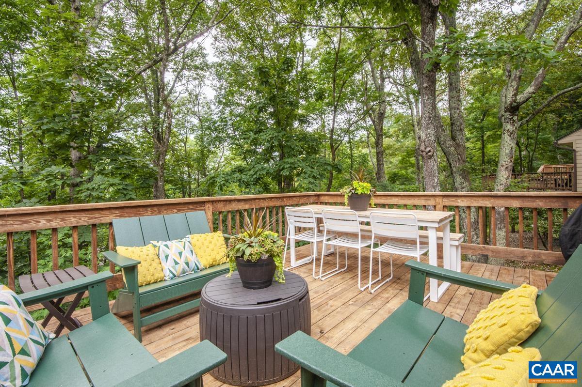 634 WHITE OAK CONDOS, WINTERGREEN RESORT, Virginia 22967, 2 Bedrooms Bedrooms, ,2 BathroomsBathrooms,Residential,For sale,634 WHITE OAK CONDOS,667252 MLS # 667252