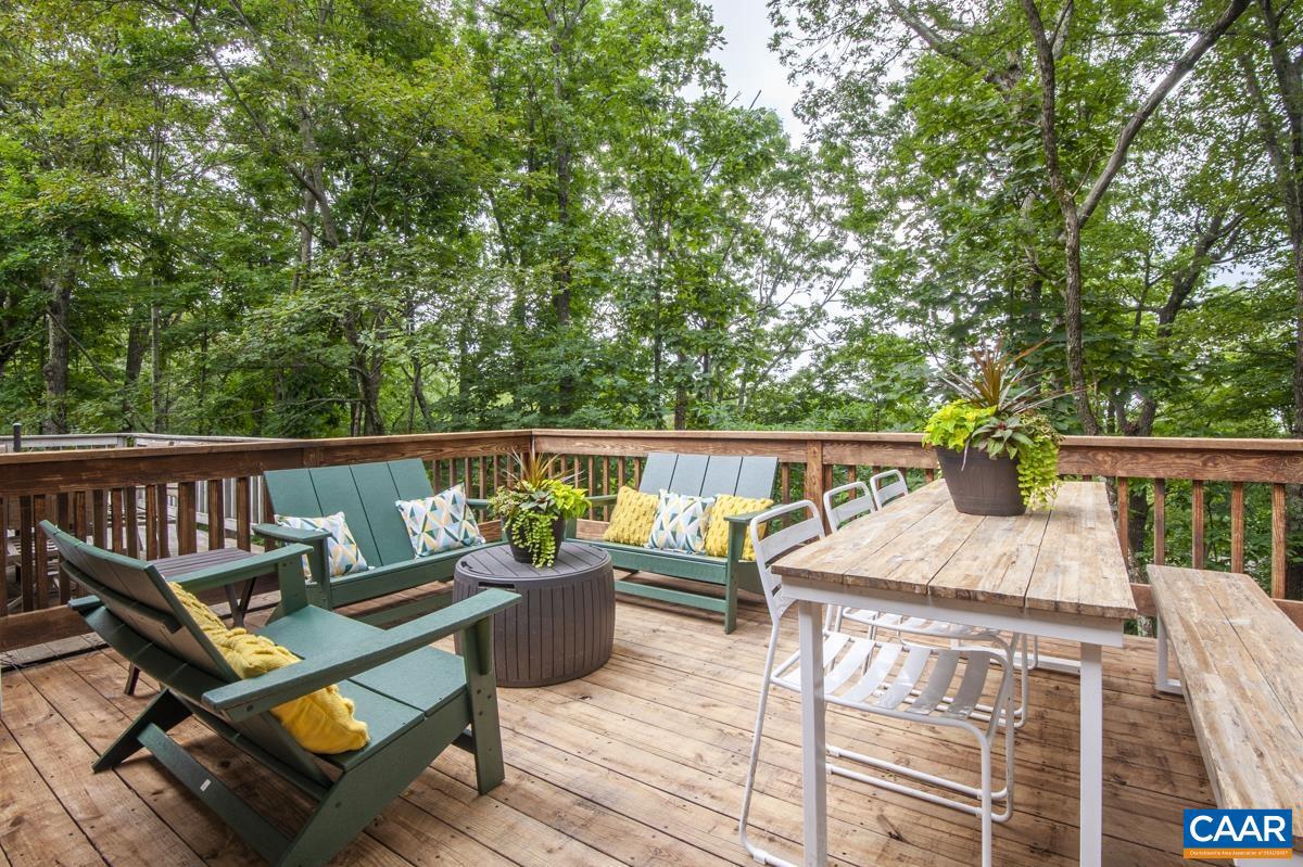 634 WHITE OAK CONDOS, WINTERGREEN RESORT, Virginia 22967, 2 Bedrooms Bedrooms, ,2 BathroomsBathrooms,Residential,For sale,634 WHITE OAK CONDOS,667252 MLS # 667252
