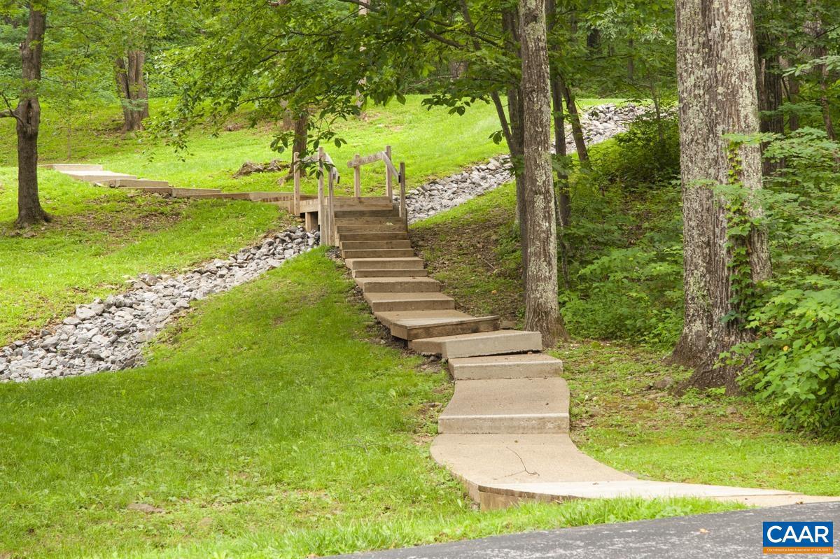 634 WHITE OAK CONDOS, WINTERGREEN RESORT, Virginia 22967, 2 Bedrooms Bedrooms, ,2 BathroomsBathrooms,Residential,For sale,634 WHITE OAK CONDOS,667252 MLS # 667252