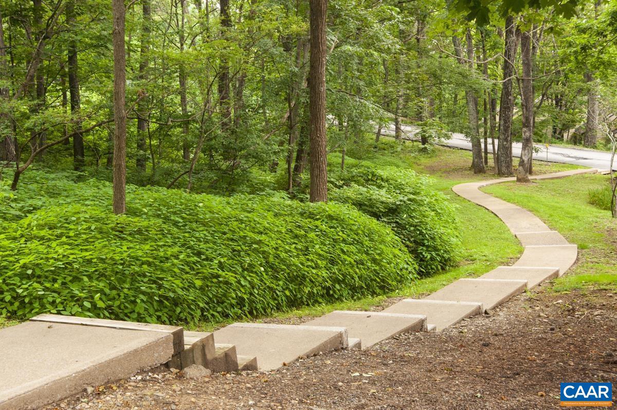 634 WHITE OAK CONDOS, WINTERGREEN RESORT, Virginia 22967, 2 Bedrooms Bedrooms, ,2 BathroomsBathrooms,Residential,For sale,634 WHITE OAK CONDOS,667252 MLS # 667252