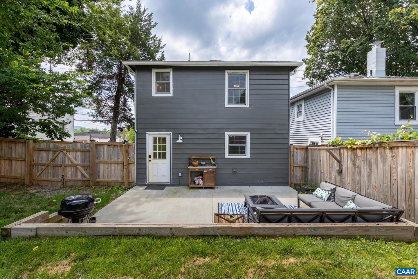 903 CHARLTON AVE, CHARLOTTESVILLE, Virginia 22903, 3 Bedrooms Bedrooms, ,2 BathroomsBathrooms,Residential,For sale,903 CHARLTON AVE,667255 MLS # 667255