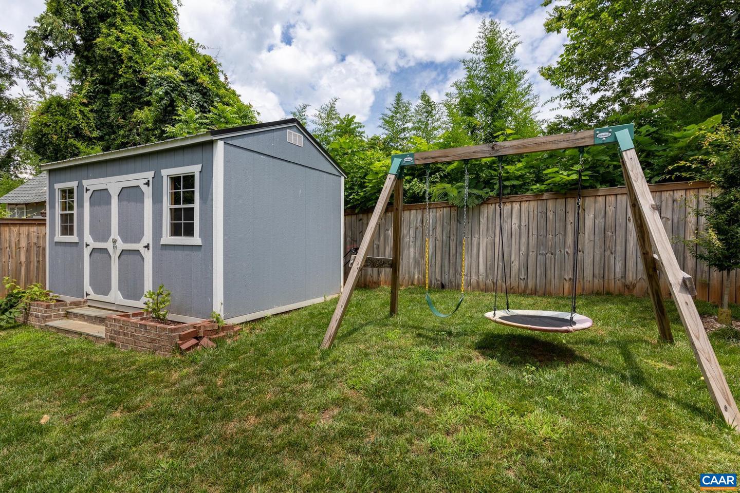 903 CHARLTON AVE, CHARLOTTESVILLE, Virginia 22903, 3 Bedrooms Bedrooms, ,2 BathroomsBathrooms,Residential,For sale,903 CHARLTON AVE,667255 MLS # 667255