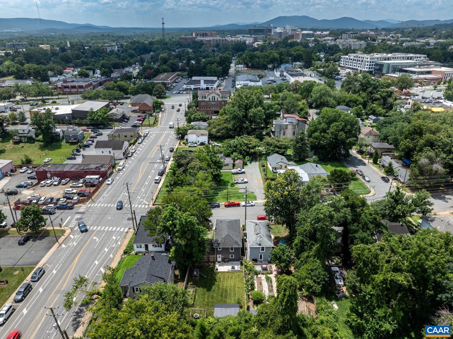 903 CHARLTON AVE, CHARLOTTESVILLE, Virginia 22903, 3 Bedrooms Bedrooms, ,2 BathroomsBathrooms,Residential,For sale,903 CHARLTON AVE,667255 MLS # 667255
