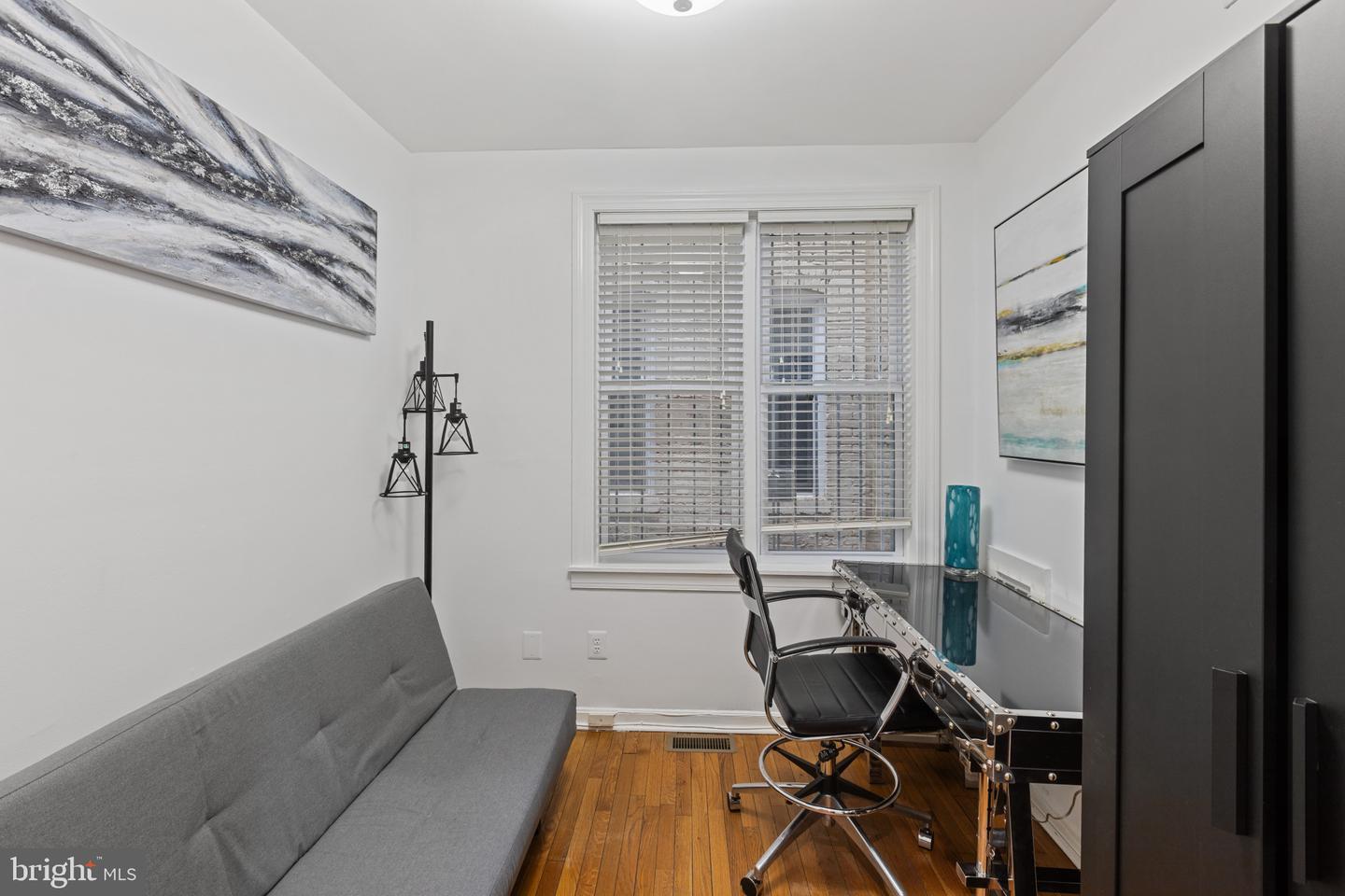 633 ELLIOTT ST NE, WASHINGTON, District Of Columbia 20002, 5 Bedrooms Bedrooms, ,3 BathroomsBathrooms,Residential,For sale,633 ELLIOTT ST NE,DCDC2212690 MLS # DCDC2212690