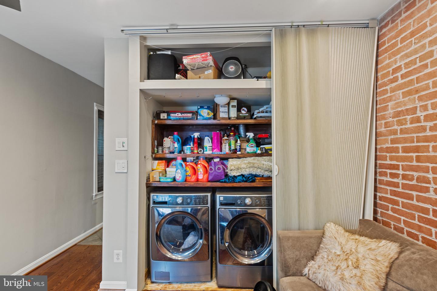 633 ELLIOTT ST NE, WASHINGTON, District Of Columbia 20002, 5 Bedrooms Bedrooms, ,3 BathroomsBathrooms,Residential,For sale,633 ELLIOTT ST NE,DCDC2212690 MLS # DCDC2212690
