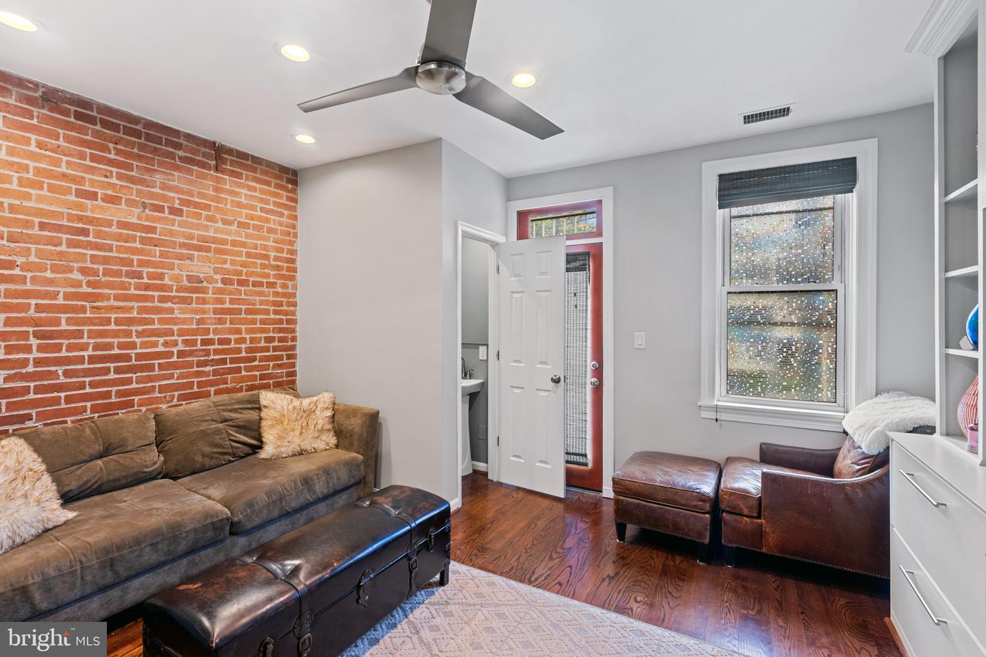 633 ELLIOTT ST NE, WASHINGTON, District Of Columbia 20002, 5 Bedrooms Bedrooms, ,3 BathroomsBathrooms,Residential,For sale,633 ELLIOTT ST NE,DCDC2212690 MLS # DCDC2212690