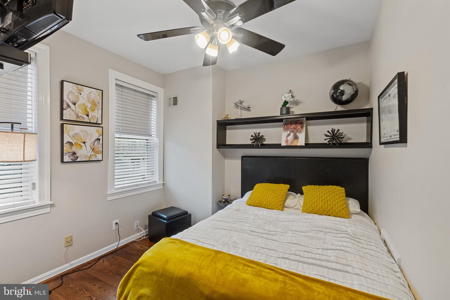 633 ELLIOTT ST NE, WASHINGTON, District Of Columbia 20002, 5 Bedrooms Bedrooms, ,3 BathroomsBathrooms,Residential,For sale,633 ELLIOTT ST NE,DCDC2212690 MLS # DCDC2212690