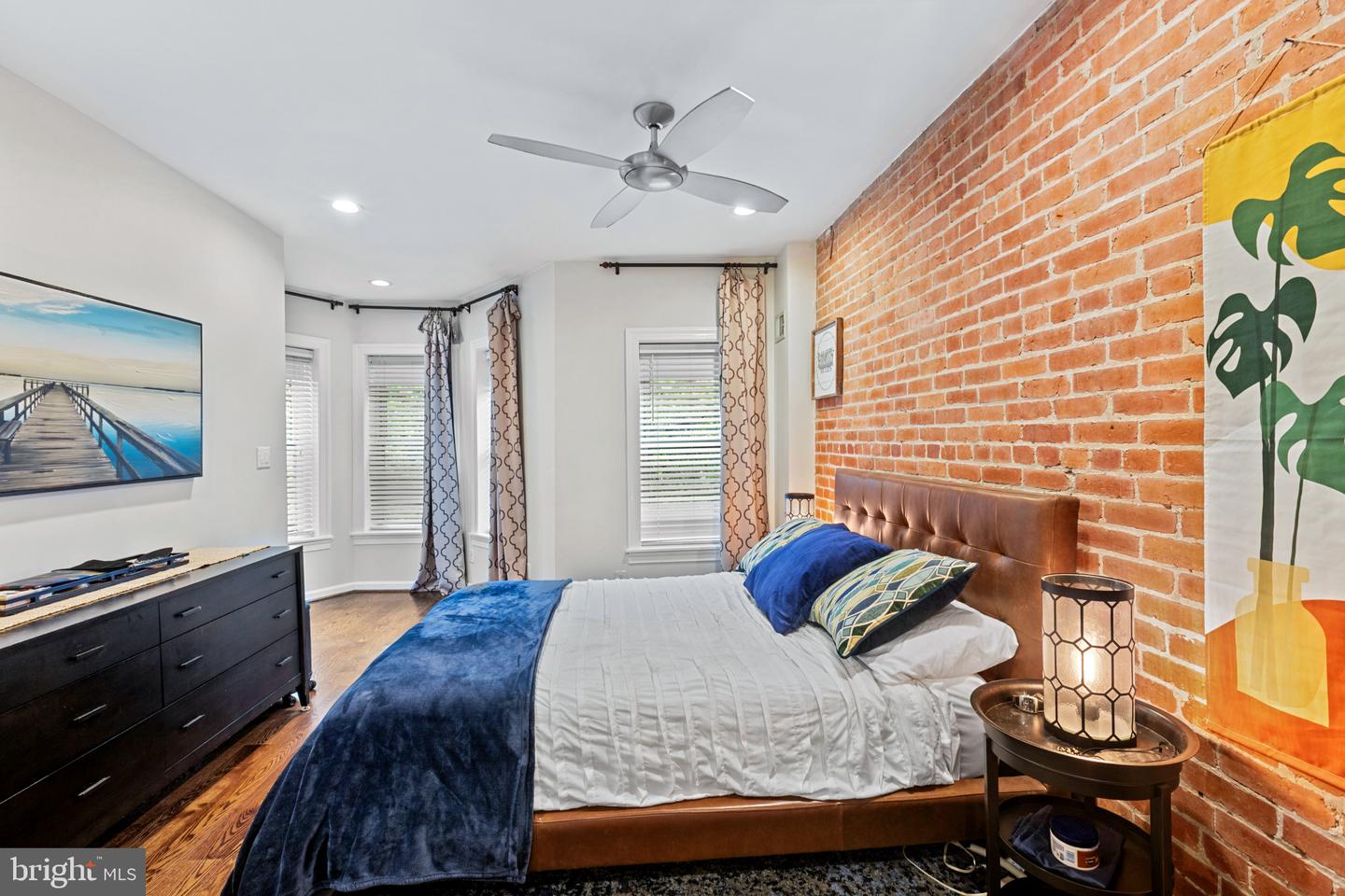 633 ELLIOTT ST NE, WASHINGTON, District Of Columbia 20002, 5 Bedrooms Bedrooms, ,3 BathroomsBathrooms,Residential,For sale,633 ELLIOTT ST NE,DCDC2212690 MLS # DCDC2212690