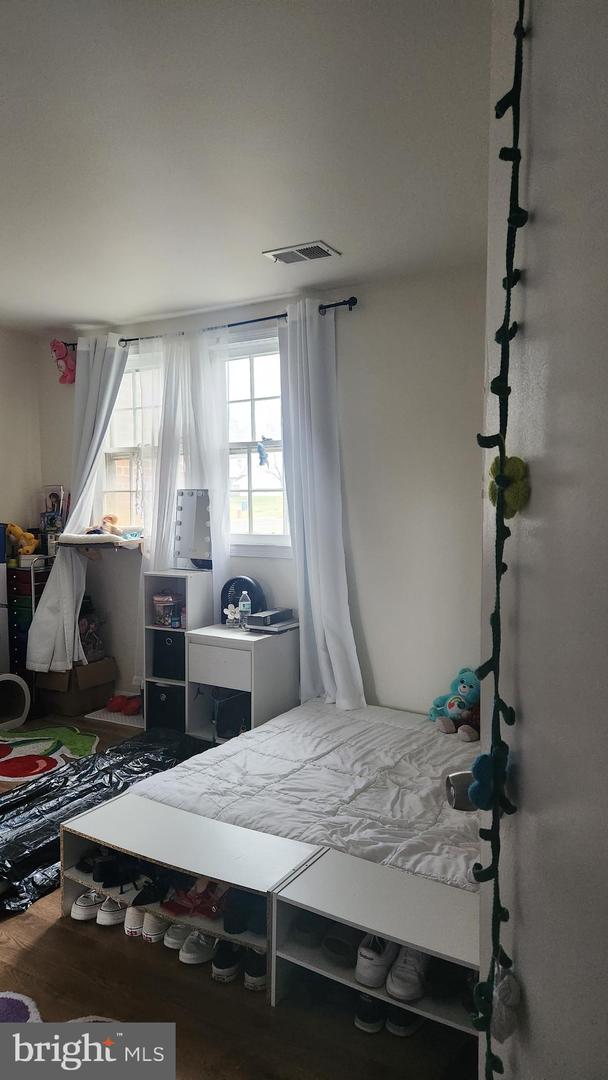 1048-A MARGATE CT, STERLING, Virginia 20164, 2 Bedrooms Bedrooms, ,1 BathroomBathrooms,Residential,For sale,1048-A MARGATE CT,VALO2103402 MLS # VALO2103402