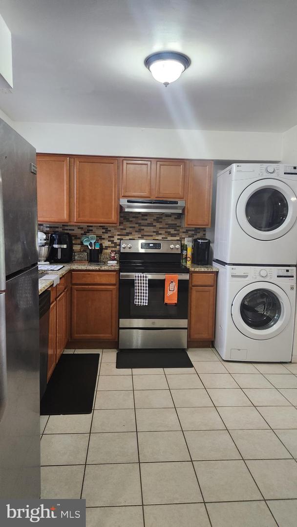 1048-A MARGATE CT, STERLING, Virginia 20164, 2 Bedrooms Bedrooms, ,1 BathroomBathrooms,Residential,For sale,1048-A MARGATE CT,VALO2103402 MLS # VALO2103402