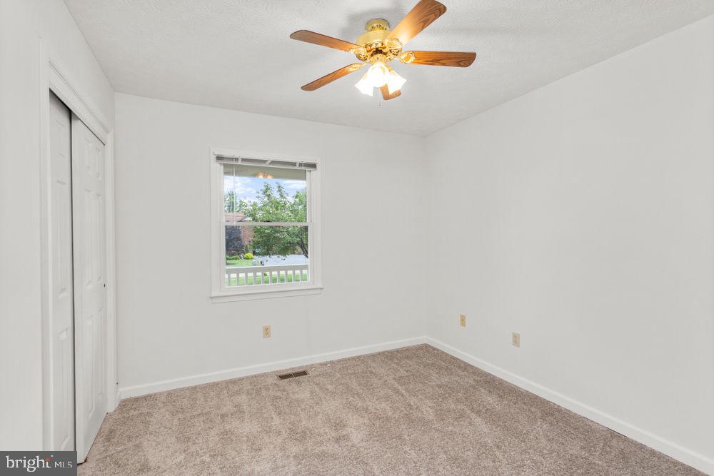382 S SUNSET DR, BROADWAY, Virginia 22815, 3 Bedrooms Bedrooms, ,2 BathroomsBathrooms,Residential,For sale,382 S SUNSET DR,VARO2002468 MLS # VARO2002468