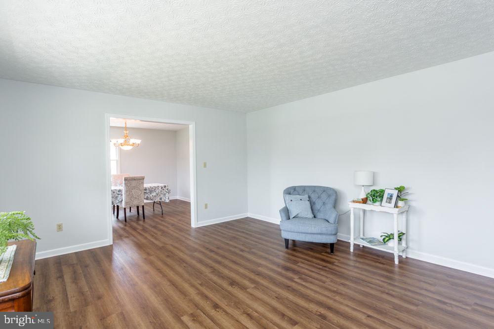382 S SUNSET DR, BROADWAY, Virginia 22815, 3 Bedrooms Bedrooms, ,2 BathroomsBathrooms,Residential,For sale,382 S SUNSET DR,VARO2002468 MLS # VARO2002468