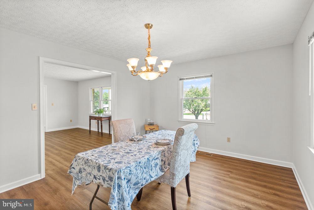 382 S SUNSET DR, BROADWAY, Virginia 22815, 3 Bedrooms Bedrooms, ,2 BathroomsBathrooms,Residential,For sale,382 S SUNSET DR,VARO2002468 MLS # VARO2002468