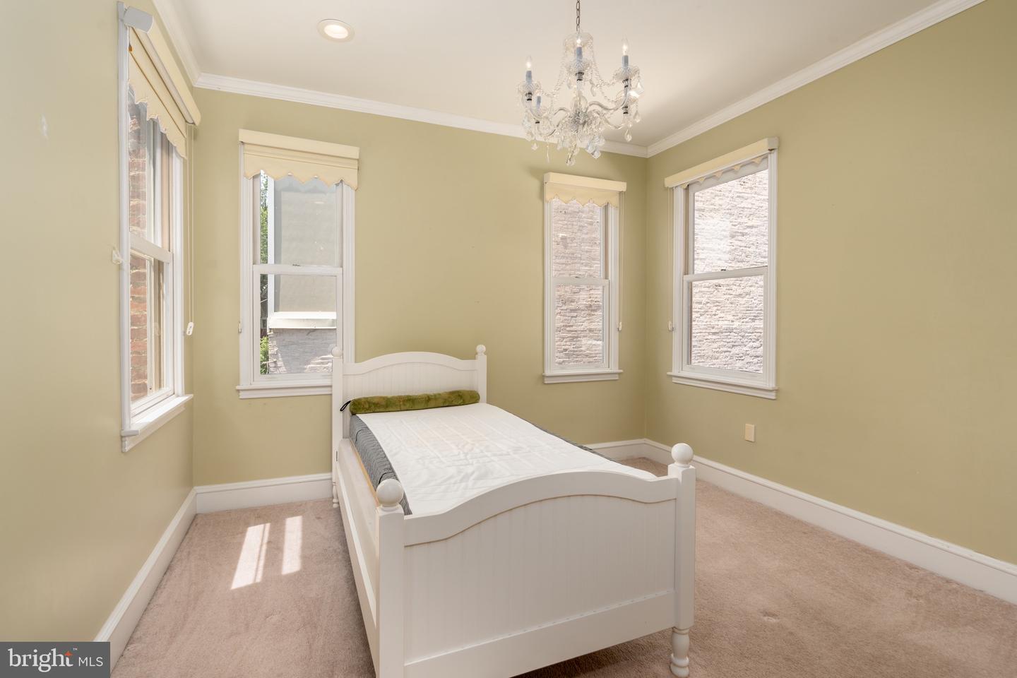 1716 22ND ST NW, WASHINGTON, District Of Columbia 20008, 5 Bedrooms Bedrooms, ,4 BathroomsBathrooms,Residential,For sale,1716 22ND ST NW,DCDC2212710 MLS # DCDC2212710
