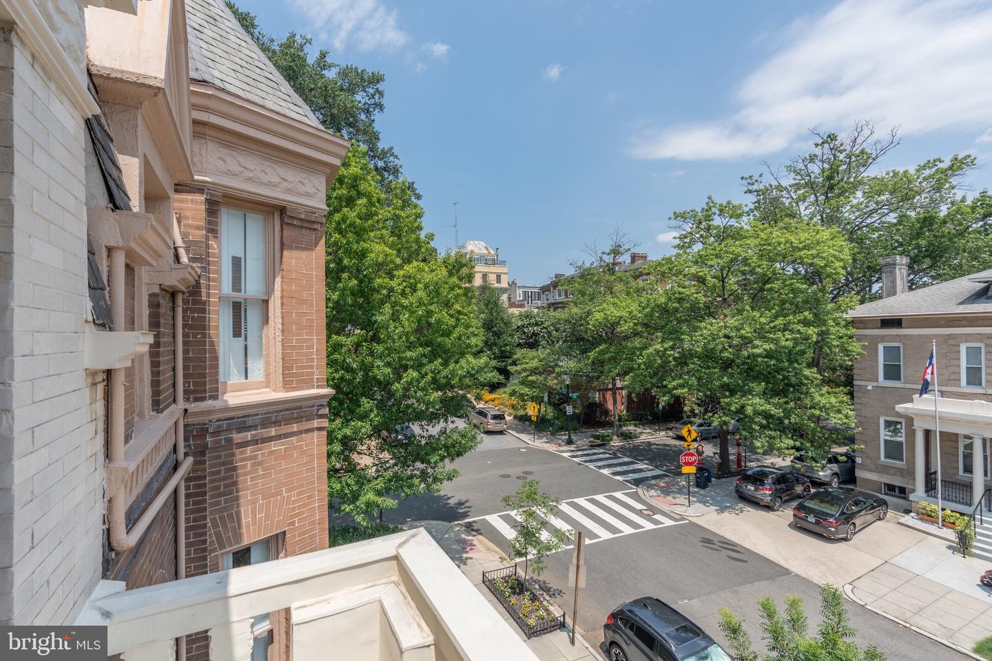 1716 22ND ST NW, WASHINGTON, District Of Columbia 20008, 5 Bedrooms Bedrooms, ,4 BathroomsBathrooms,Residential,For sale,1716 22ND ST NW,DCDC2212710 MLS # DCDC2212710