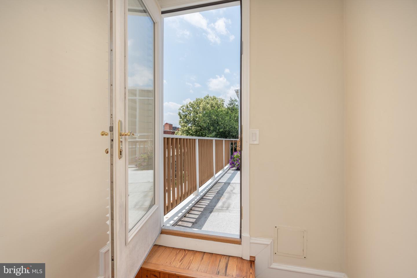 1716 22ND ST NW, WASHINGTON, District Of Columbia 20008, 5 Bedrooms Bedrooms, ,4 BathroomsBathrooms,Residential,For sale,1716 22ND ST NW,DCDC2212710 MLS # DCDC2212710