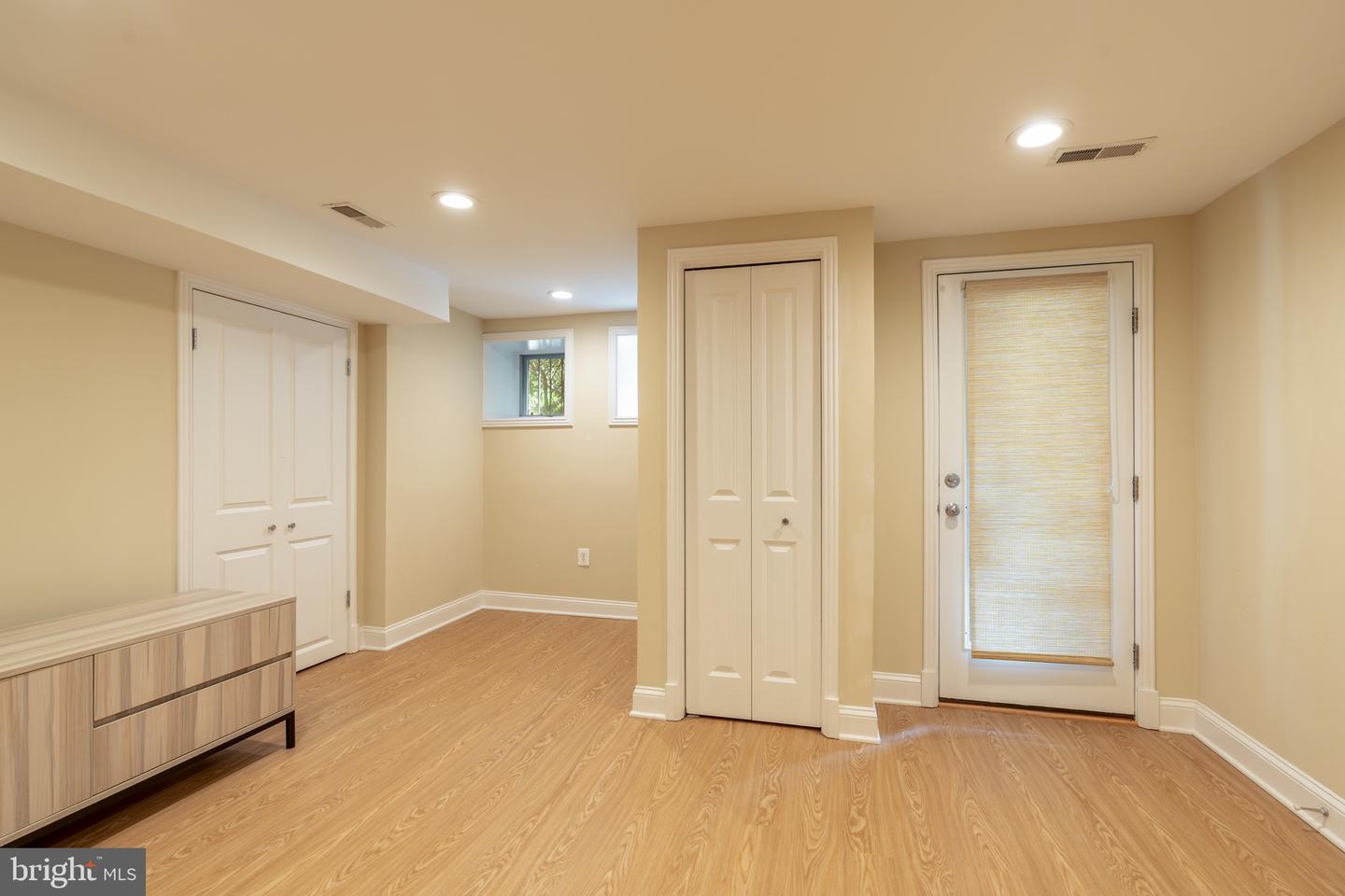 1716 22ND ST NW, WASHINGTON, District Of Columbia 20008, 5 Bedrooms Bedrooms, ,4 BathroomsBathrooms,Residential,For sale,1716 22ND ST NW,DCDC2212710 MLS # DCDC2212710