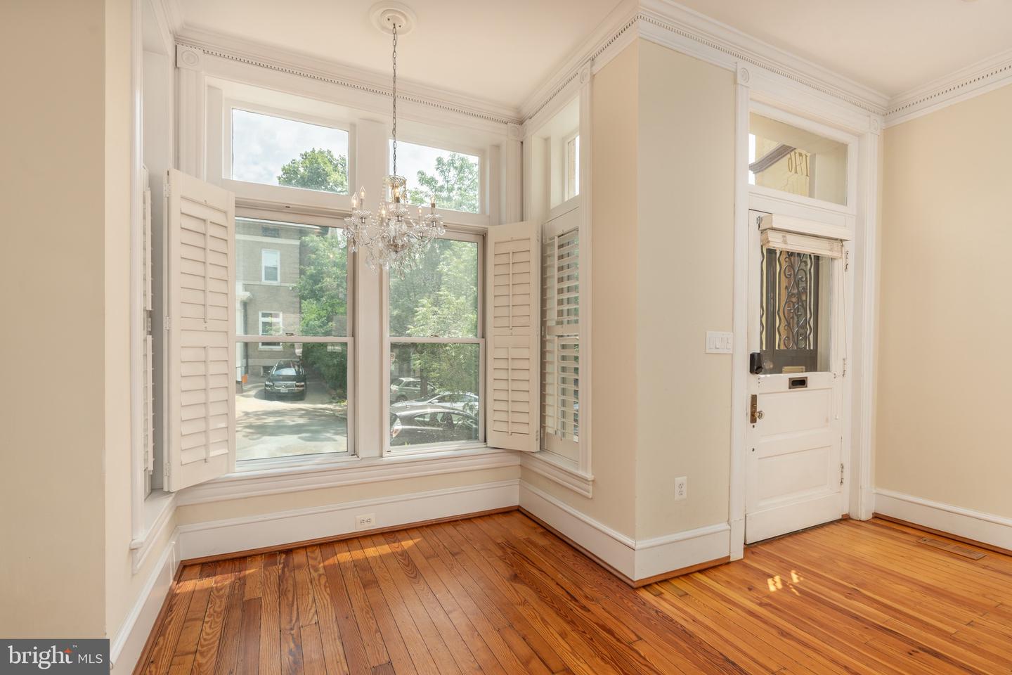1716 22ND ST NW, WASHINGTON, District Of Columbia 20008, 5 Bedrooms Bedrooms, ,4 BathroomsBathrooms,Residential,For sale,1716 22ND ST NW,DCDC2212710 MLS # DCDC2212710