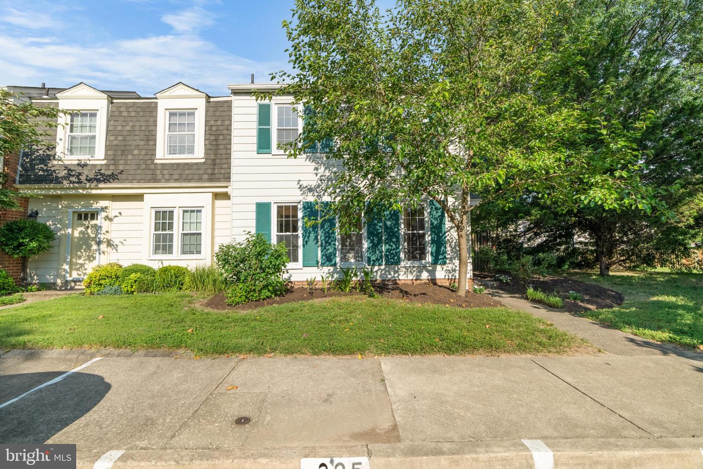6535 YADKIN CT, ALEXANDRIA, Virginia 22310, 3 Bedrooms Bedrooms, ,2 BathroomsBathrooms,Residential,For sale,6535 YADKIN CT,VAFX2258268 MLS # VAFX2258268
