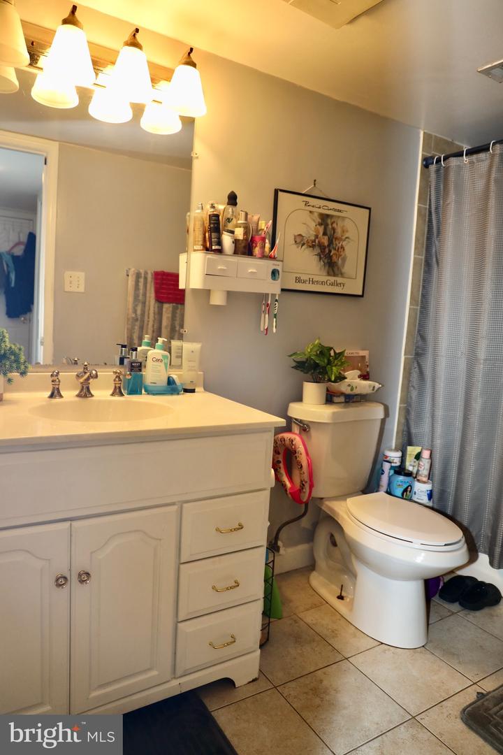7334 TAVENNER LN #1A, ALEXANDRIA, Virginia 22306, 2 Bedrooms Bedrooms, ,2 BathroomsBathrooms,Residential,For sale,7334 TAVENNER LN #1A,VAFX2258274 MLS # VAFX2258274
