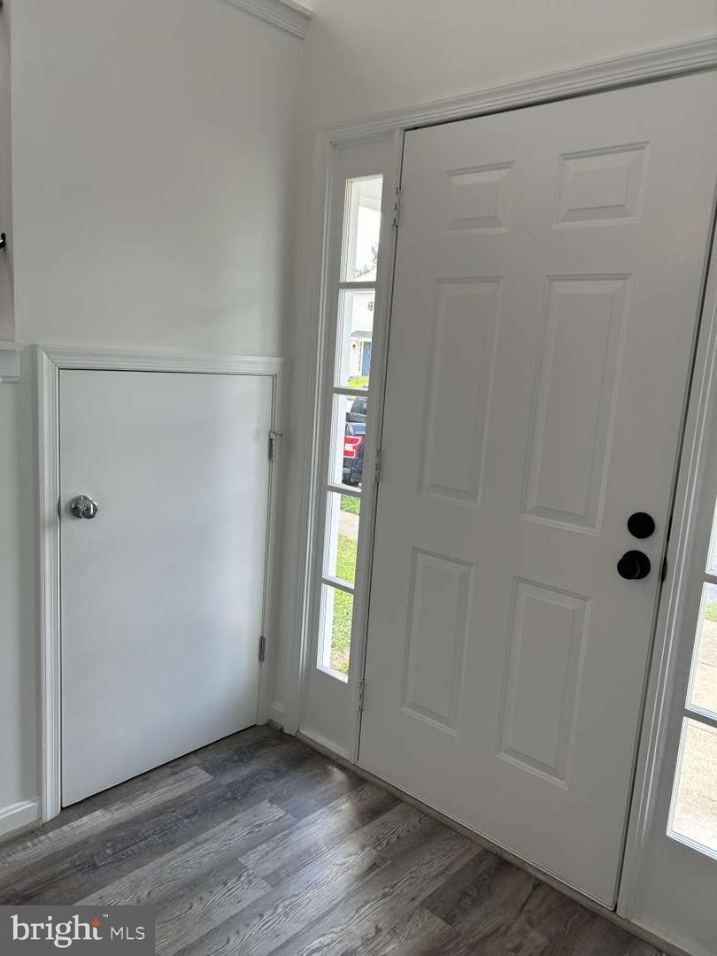 6101-C HOSKINS HOLLOW CIR, CENTREVILLE, Virginia 20121, 2 Bedrooms Bedrooms, ,2 BathroomsBathrooms,Residential,For sale,6101-C HOSKINS HOLLOW CIR,VAFX2258276 MLS # VAFX2258276