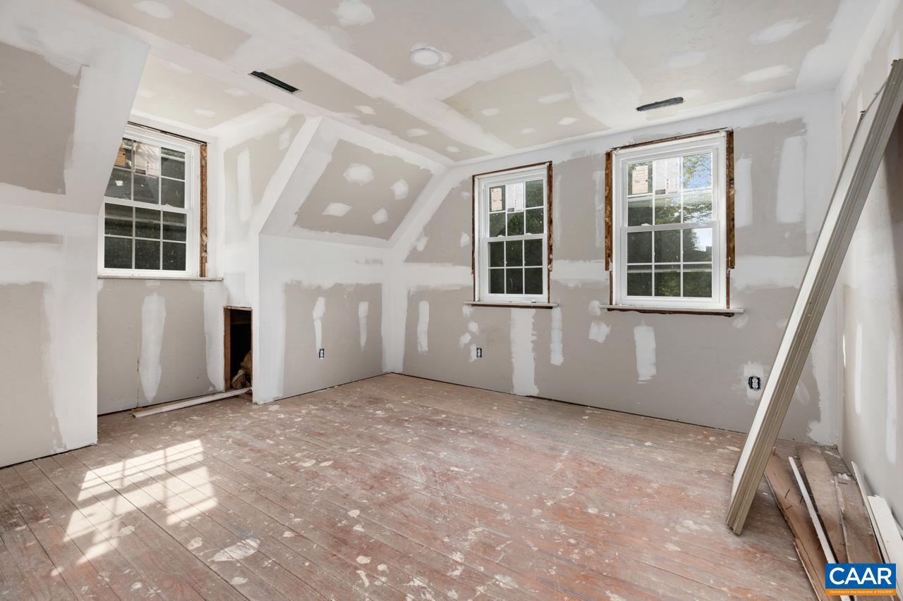 7040A & 7036B ROCKFISH RIVER RD, SCHUYLER, Virginia 22969, 4 Bedrooms Bedrooms, ,2 BathroomsBathrooms,Residential,For sale,7040A & 7036B ROCKFISH RIVER RD,667261 MLS # 667261