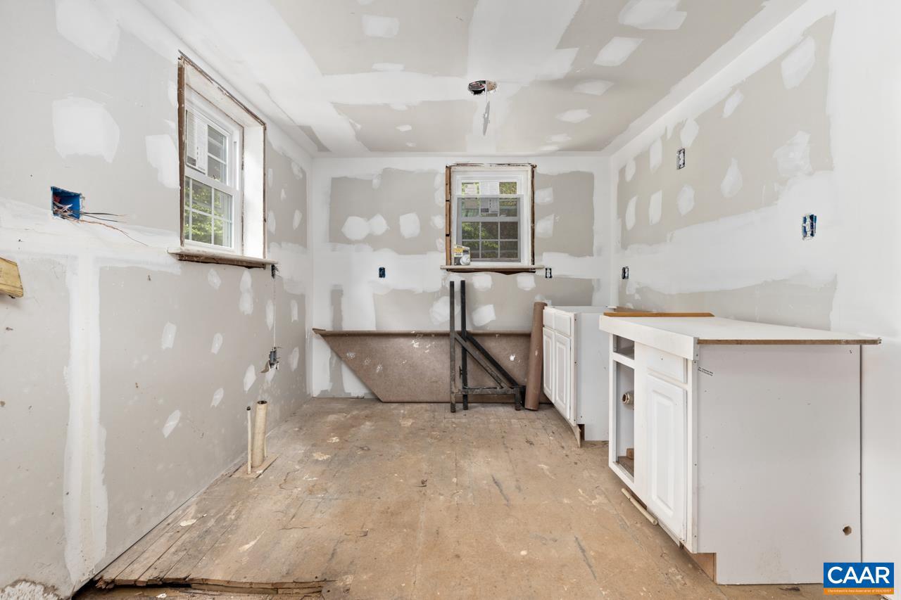 7040A & 7036B ROCKFISH RIVER RD, SCHUYLER, Virginia 22969, 4 Bedrooms Bedrooms, ,2 BathroomsBathrooms,Residential,For sale,7040A & 7036B ROCKFISH RIVER RD,667261 MLS # 667261