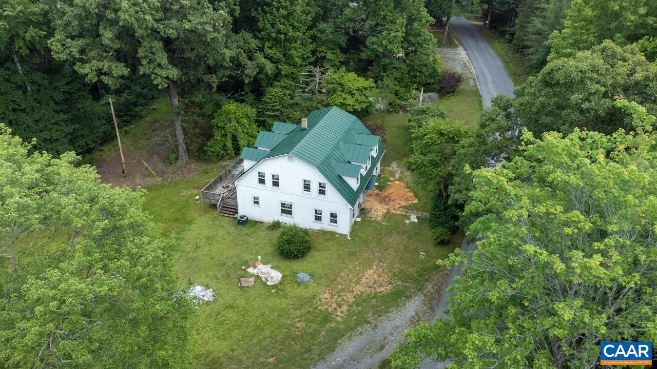 7040A & 7036B ROCKFISH RIVER RD, SCHUYLER, Virginia 22969, 4 Bedrooms Bedrooms, ,2 BathroomsBathrooms,Residential,For sale,7040A & 7036B ROCKFISH RIVER RD,667261 MLS # 667261