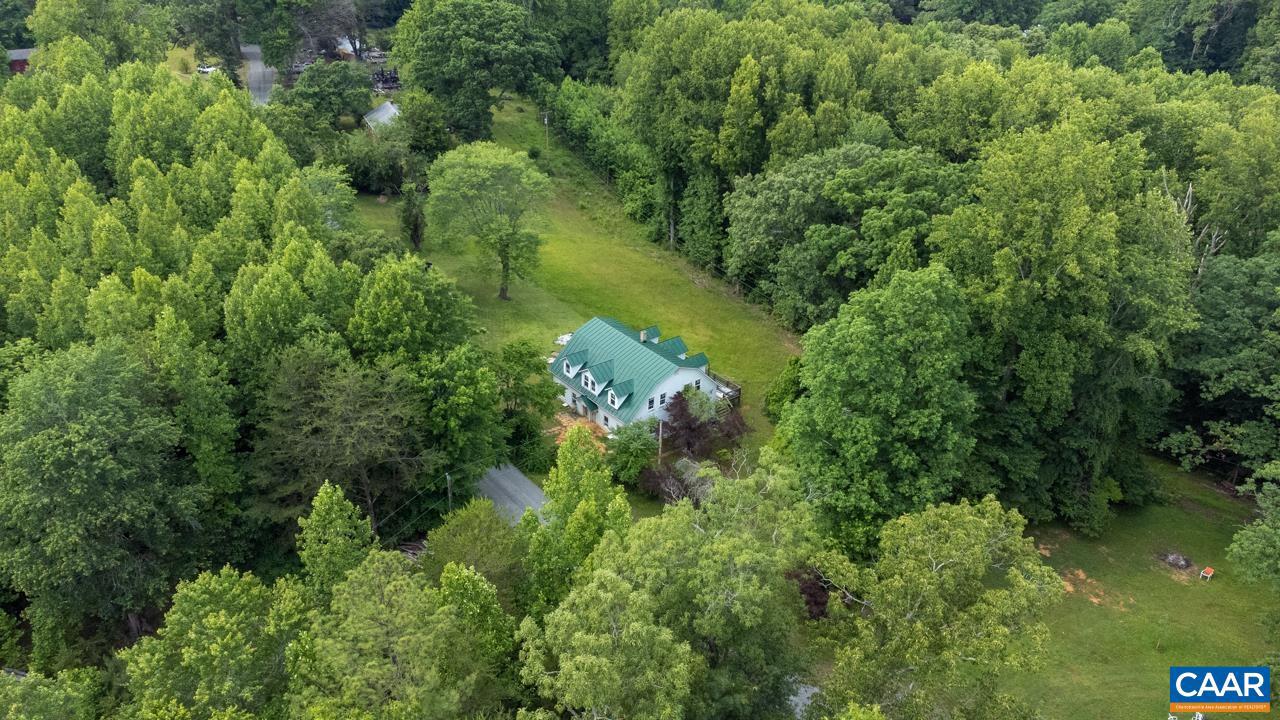7040A & 7036B ROCKFISH RIVER RD, SCHUYLER, Virginia 22969, 4 Bedrooms Bedrooms, ,2 BathroomsBathrooms,Residential,For sale,7040A & 7036B ROCKFISH RIVER RD,667261 MLS # 667261