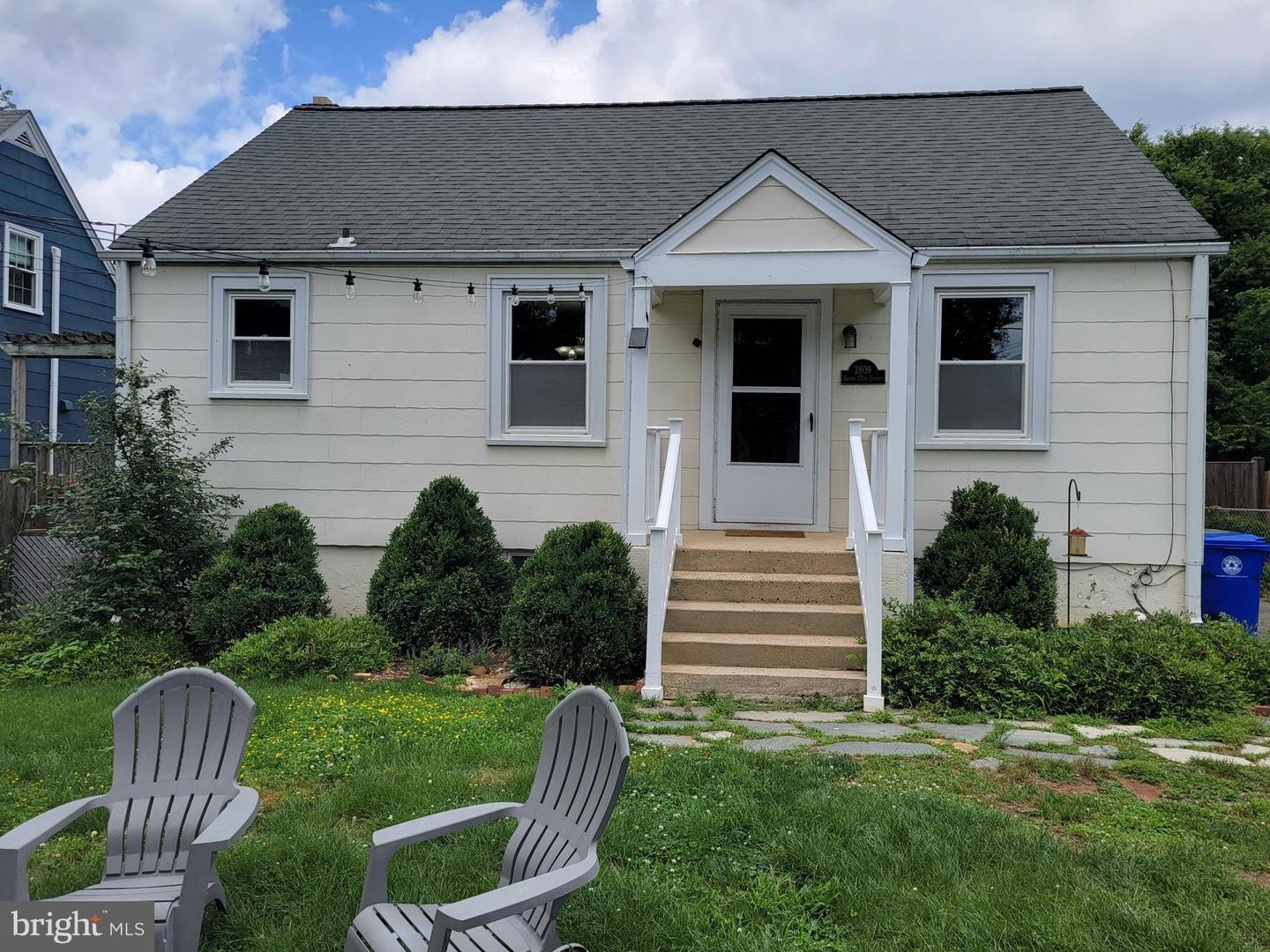 3809 13TH ST S, ARLINGTON, Virginia 22204, 3 Bedrooms Bedrooms, ,1 BathroomBathrooms,Residential,For sale,3809 13TH ST S,VAAR2061570 MLS # VAAR2061570