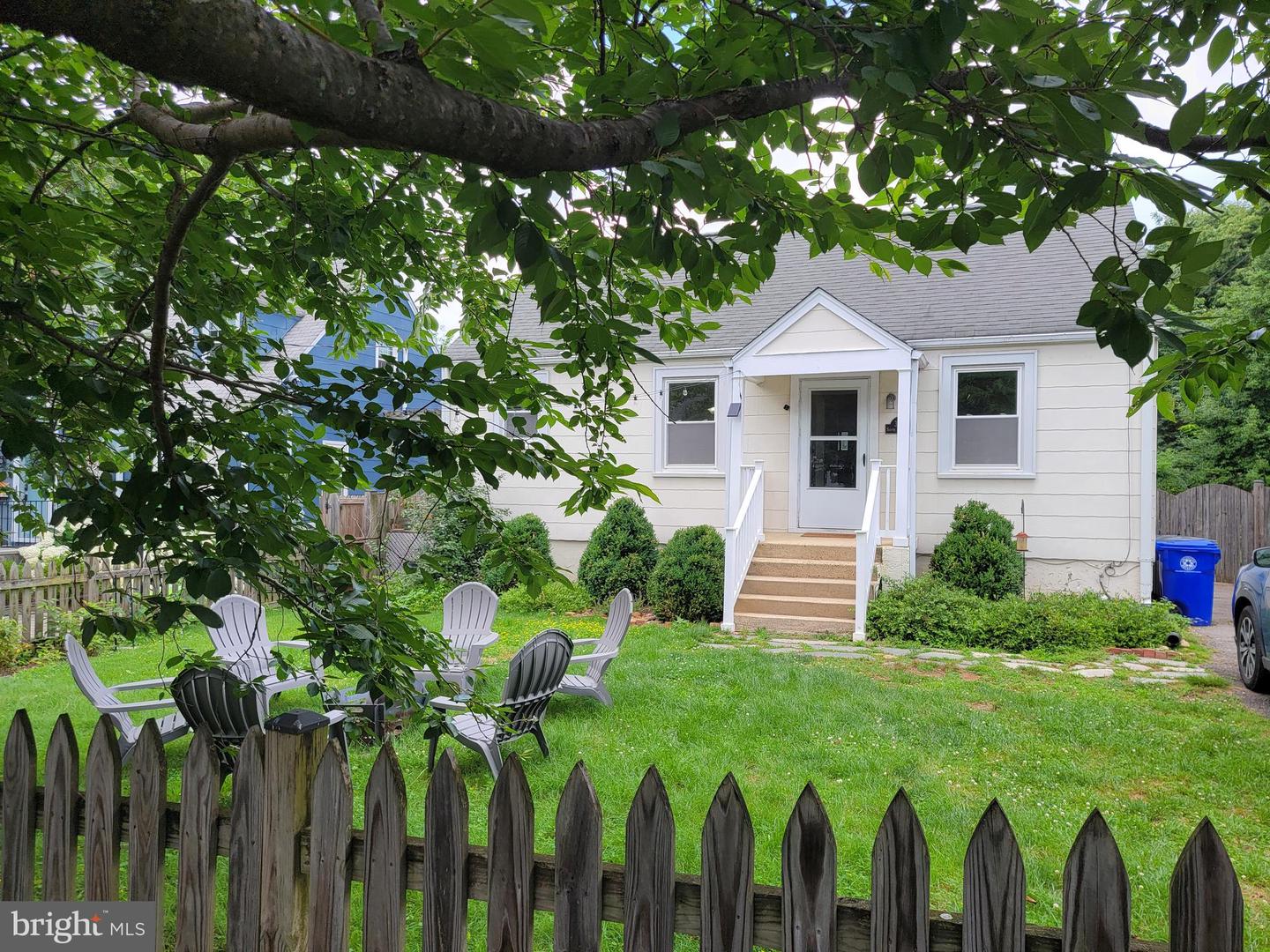 3809 13TH ST S, ARLINGTON, Virginia 22204, 3 Bedrooms Bedrooms, ,1 BathroomBathrooms,Residential,For sale,3809 13TH ST S,VAAR2061570 MLS # VAAR2061570