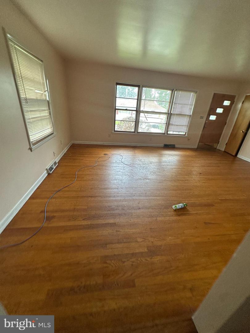 880 HILLTOP DR, CULPEPER, Virginia 22701, 3 Bedrooms Bedrooms, ,2 BathroomsBathrooms,Residential,For sale,880 HILLTOP DR,VACU2011122 MLS # VACU2011122