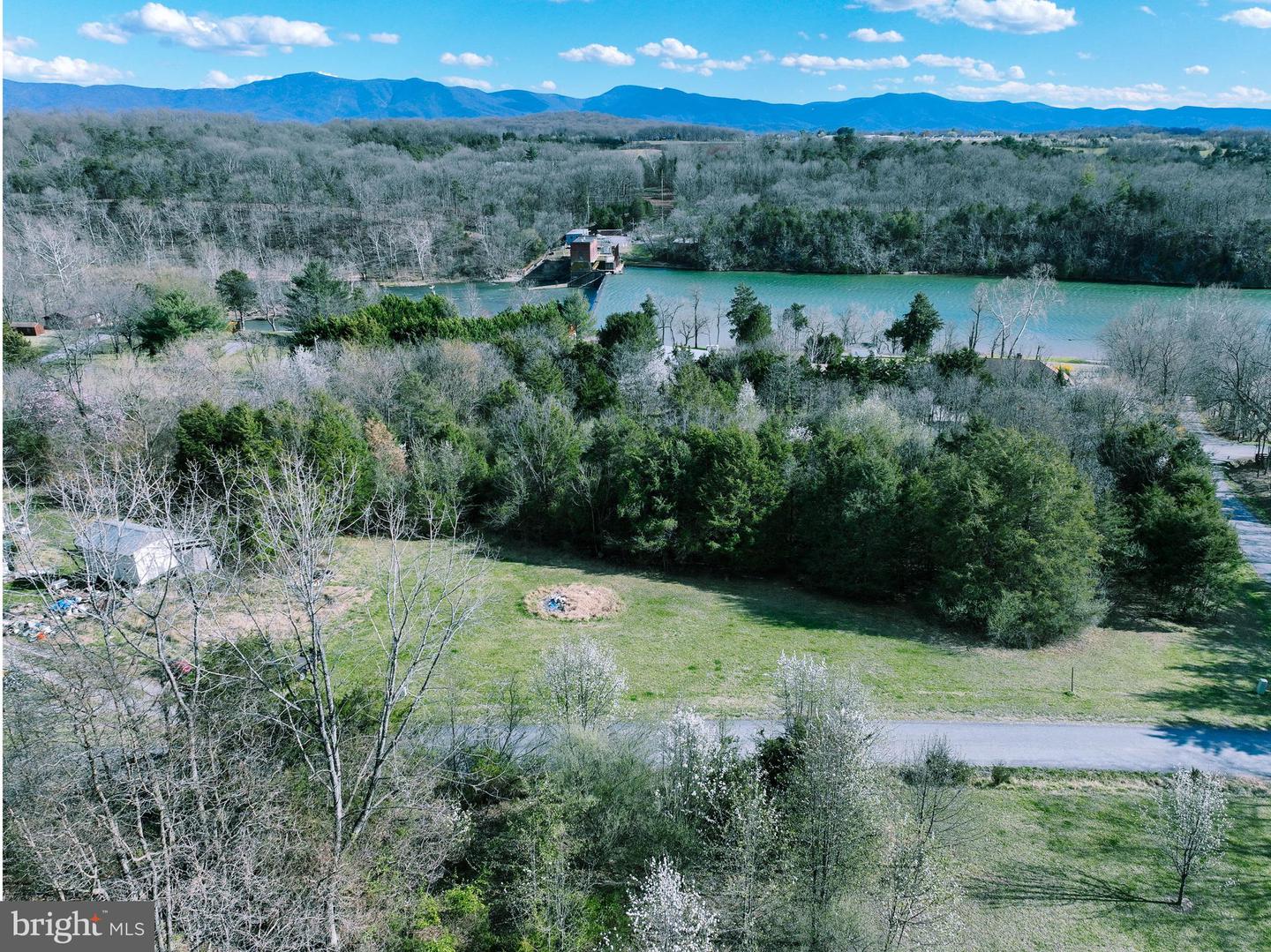 AIRSTRIP RD, LURAY, Virginia 22835, 2 Bedrooms Bedrooms, ,2 BathroomsBathrooms,Residential,For sale,AIRSTRIP RD,VAPA2005212 MLS # VAPA2005212