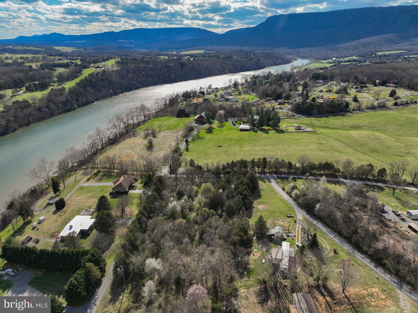 AIRSTRIP RD, LURAY, Virginia 22835, 2 Bedrooms Bedrooms, ,2 BathroomsBathrooms,Residential,For sale,AIRSTRIP RD,VAPA2005212 MLS # VAPA2005212