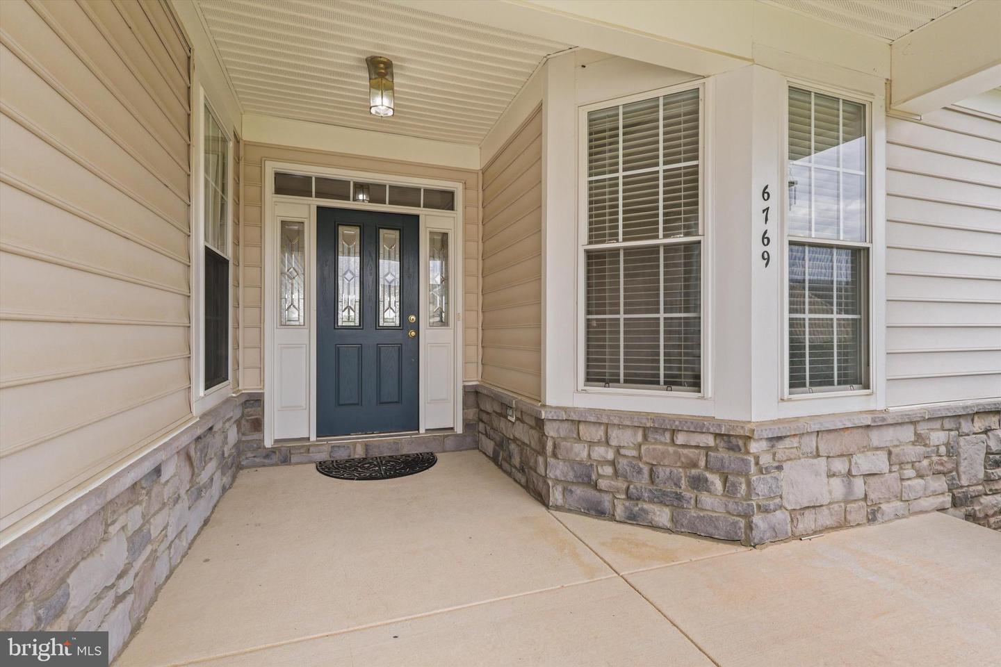 6769 ARTHUR HILLS DR, GAINESVILLE, Virginia 20155, 4 Bedrooms Bedrooms, ,4 BathroomsBathrooms,Residential,For sale,6769 ARTHUR HILLS DR,VAPW2100308 MLS # VAPW2100308