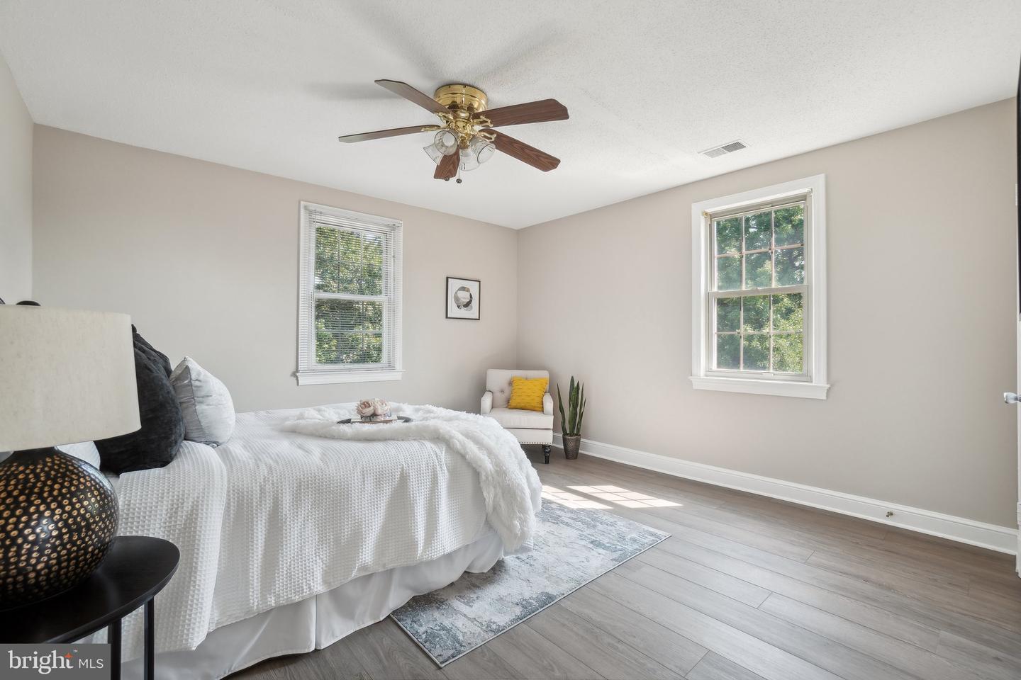 2507 ARLINGTON BLVD #20, ARLINGTON, Virginia 22201, 2 Bedrooms Bedrooms, ,1 BathroomBathrooms,Residential,For sale,2507 ARLINGTON BLVD #20,VAAR2055414 MLS # VAAR2055414