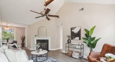 2507 ARLINGTON BLVD #20, ARLINGTON, Virginia 22201, 2 Bedrooms Bedrooms, ,1 BathroomBathrooms,Residential,For sale,2507 ARLINGTON BLVD #20,VAAR2055414 MLS # VAAR2055414
