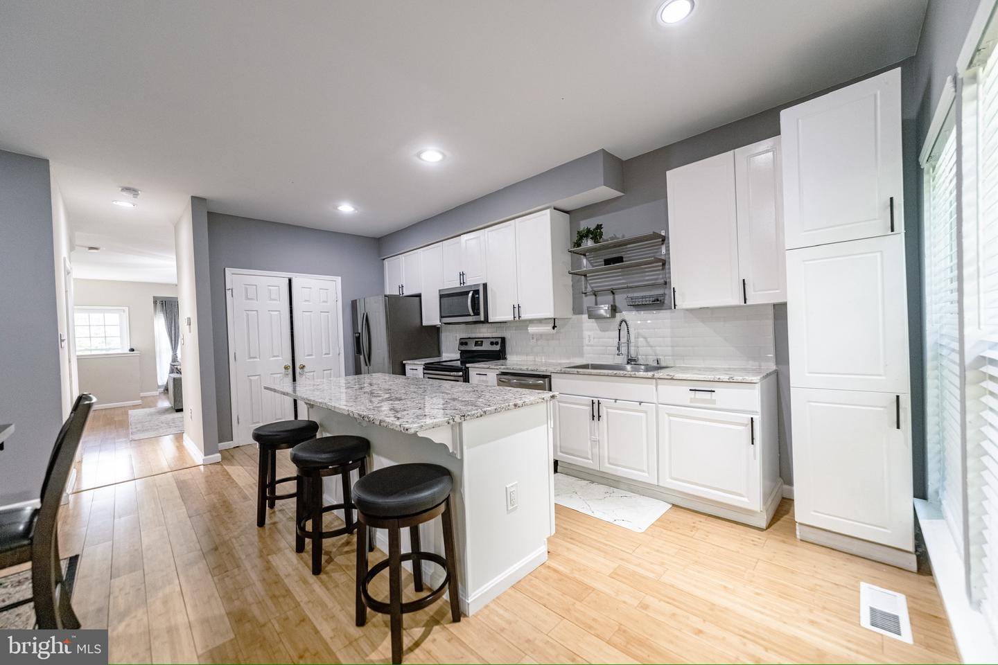 3983 CRESSIDA PL, WOODBRIDGE, Virginia 22192, 3 Bedrooms Bedrooms, ,2 BathroomsBathrooms,Residential,For sale,3983 CRESSIDA PL,VAPW2095016 MLS # VAPW2095016